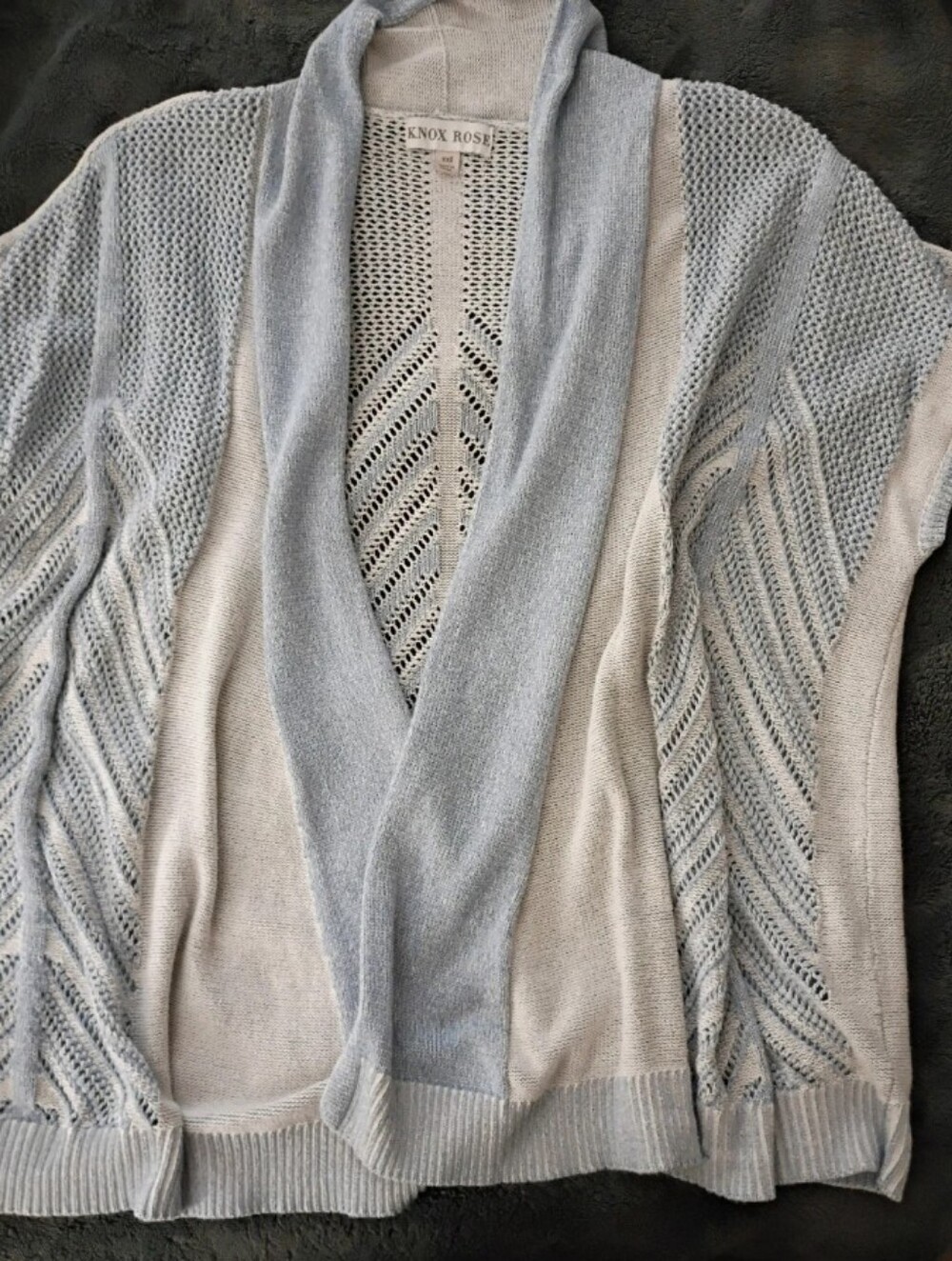 Knox Rose Two-Tone Open Front Knit Cardigan in Light Gray and Beige